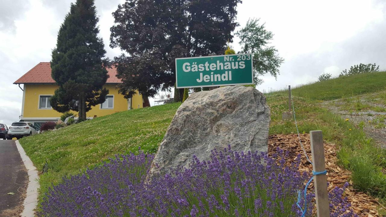 Gaestehaus Jeindl Hartmannsdorf Buitenkant foto