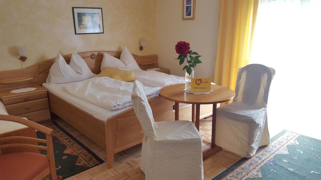 Gaestehaus Jeindl Hartmannsdorf Buitenkant foto