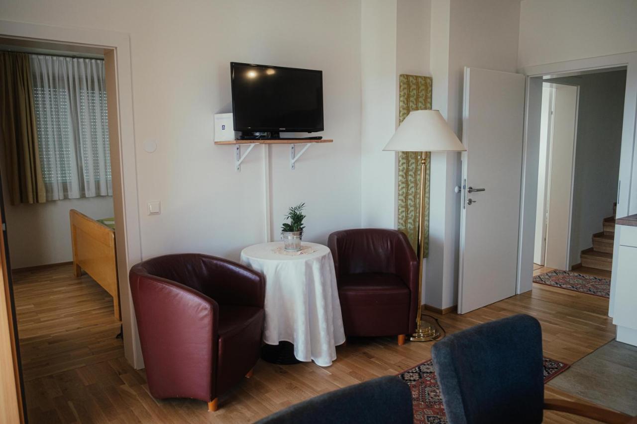 Gaestehaus Jeindl Hartmannsdorf Buitenkant foto